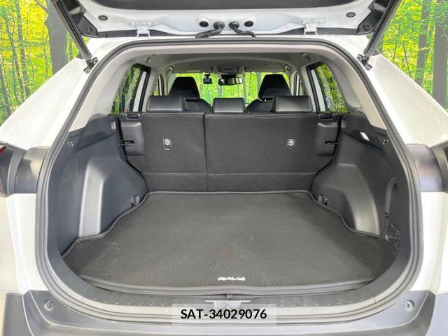Toyota RAV4 2023-03 8282672-9