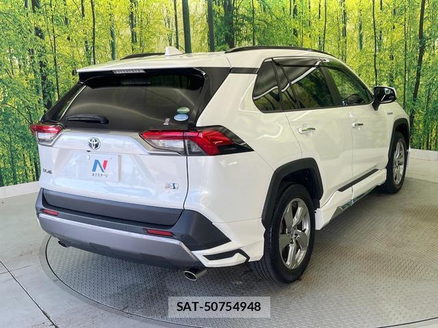 Toyota RAV4 2020-07 8283029-17