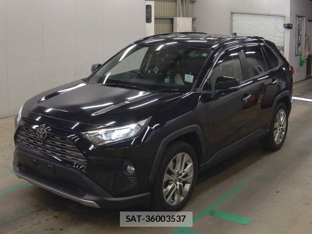 Toyota RAV4 2021-05 8283088-4