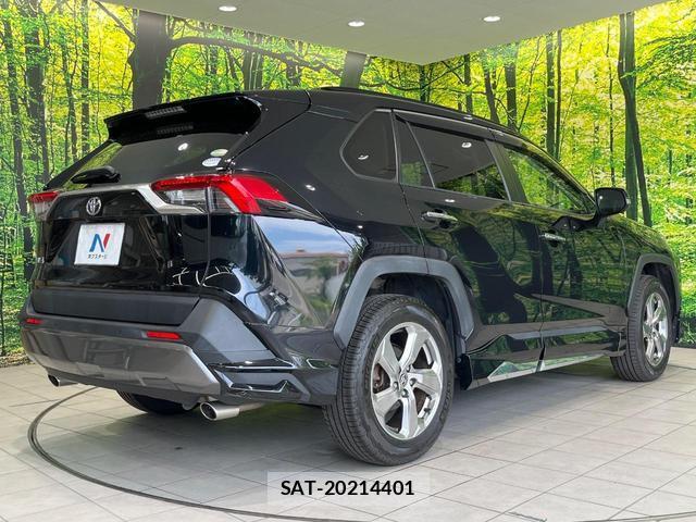 Toyota RAV4 2019-08 8283287-16