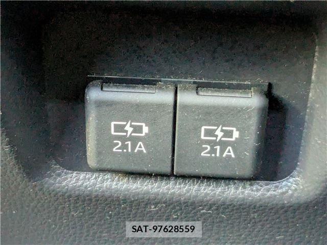 Toyota RAV4 2021-10 8283703-18