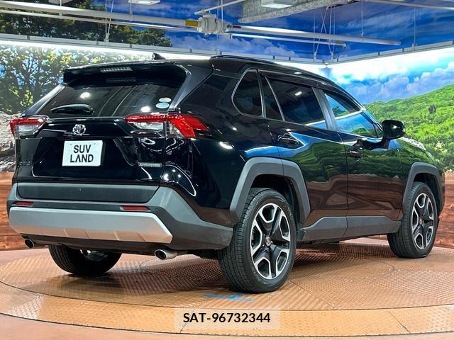 Toyota RAV4 2020-12 8283821-16
