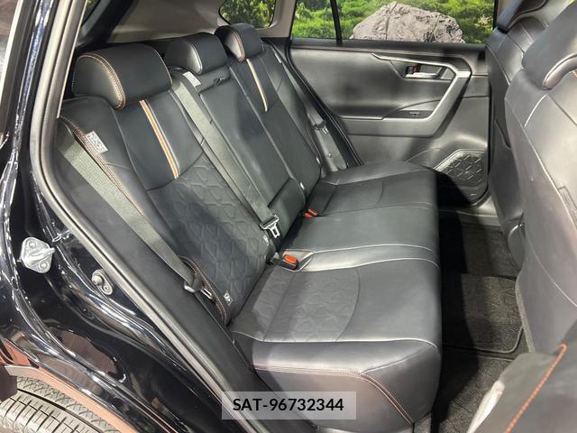 Toyota RAV4 2020-12 8283821-8