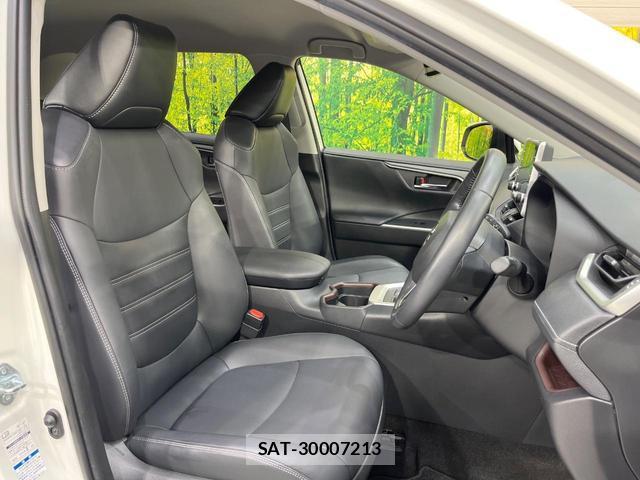 Toyota RAV4 2021-01 8284012-7
