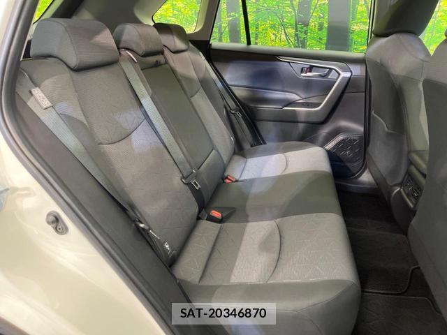 Toyota RAV4 2021-08 8284133-8