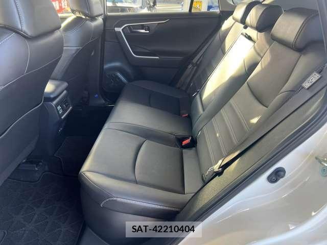 Toyota RAV4 2022-12 8284461-8