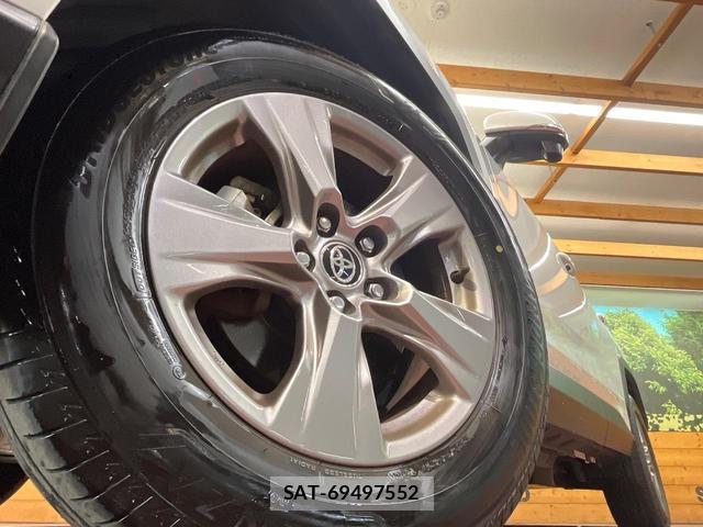 Toyota RAV4 2024-01 8284573-12