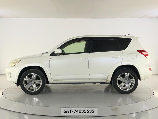 Toyota RAV4 2014-04 8284628-3