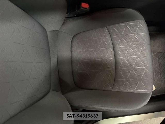 Toyota RAV4 2019-09 8284669-4
