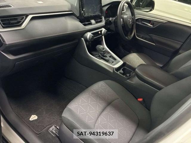 Toyota RAV4 2019-09 8284669-5