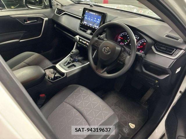 Toyota RAV4 2019-09 8284669-6