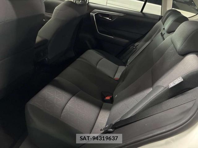 Toyota RAV4 2019-09 8284669-8