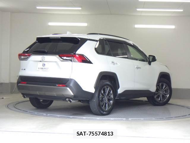 Toyota RAV4 2025-06 8284882-1
