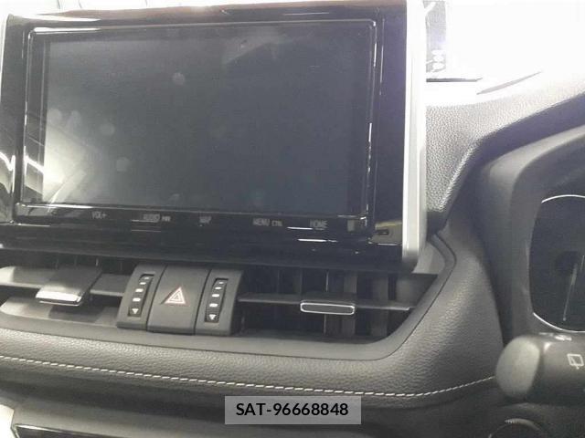 Toyota RAV4 2019-05 8285336-4