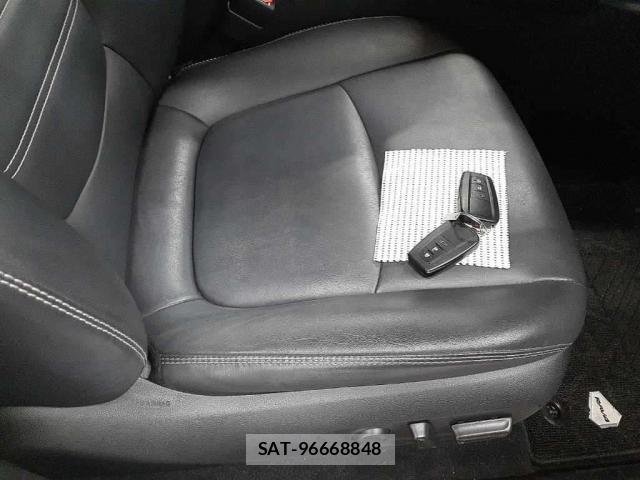 Toyota RAV4 2019-05 8285336-7