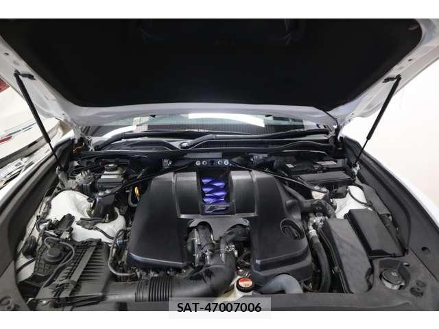 Lexus RC F 2015-10 8284749-3