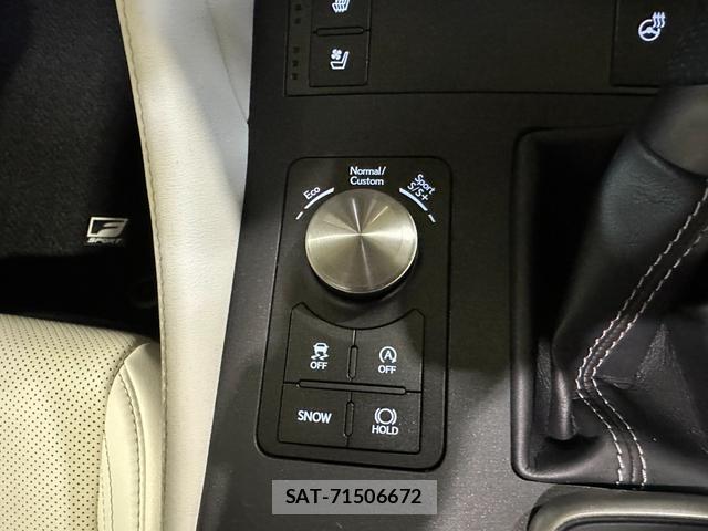 Lexus RC 2022-06 8284281-9