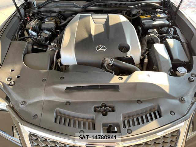 Lexus RC 2015-08 8284451-17