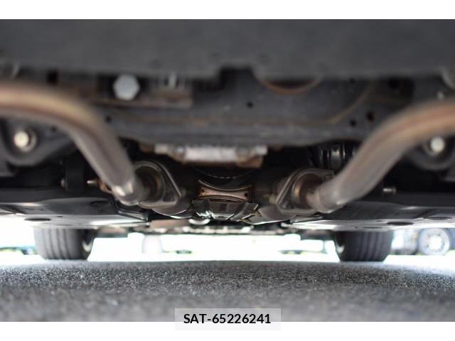 Lexus RC 2019-09 8285665-11