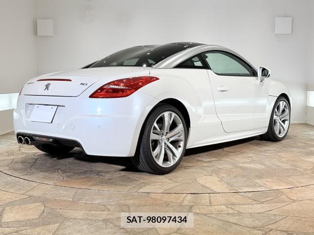 Peugeot RCZ 2015-09 8279228-2