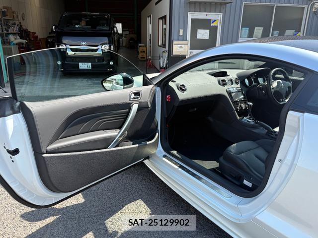Peugeot RCZ 2015-03 8283567-9