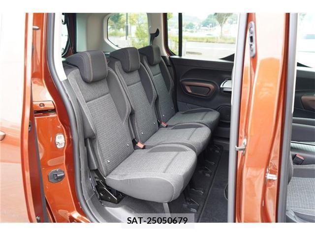 Peugeot Rifter 2021-11 8278110-12