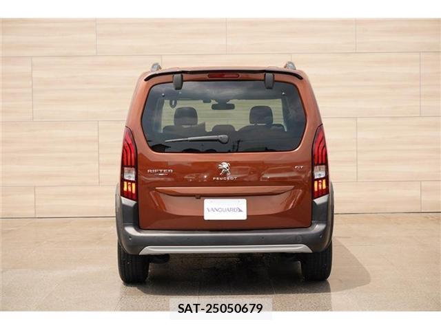 Peugeot Rifter 2021-11 8278110-3