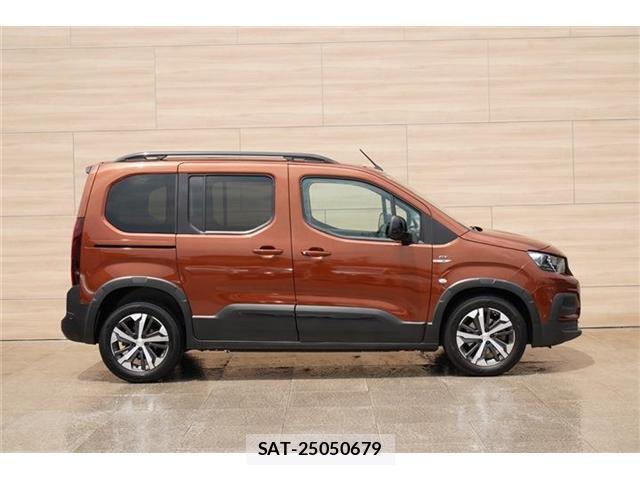 Peugeot Rifter 2021-11 8278110-5