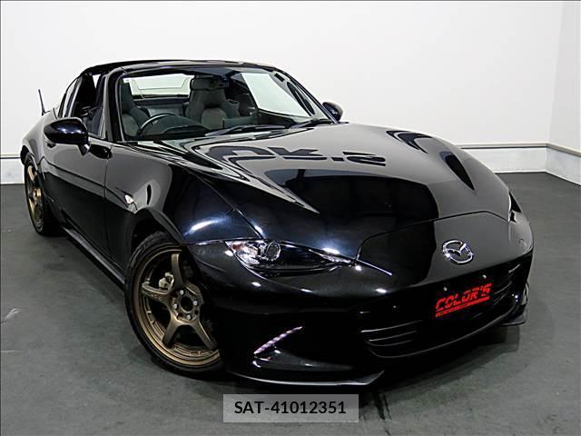 Mazda ROADSTER 2017-06 8281230-1