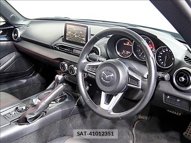 Mazda ROADSTER 2017-06 8281230-10