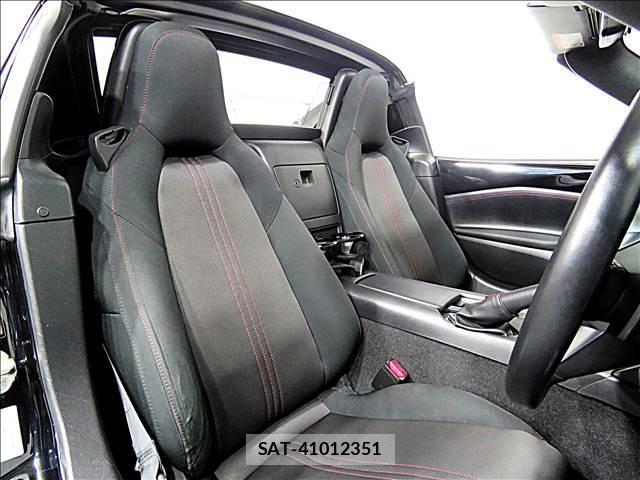 Mazda ROADSTER 2017-06 8281230-11