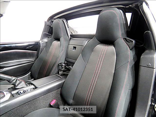 Mazda ROADSTER 2017-06 8281230-13