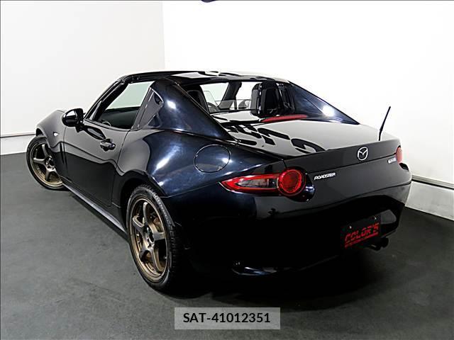 Mazda ROADSTER 2017-06 8281230-3