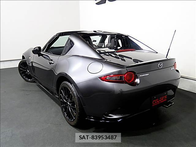 Mazda ROADSTER 2018-01 8281231-3