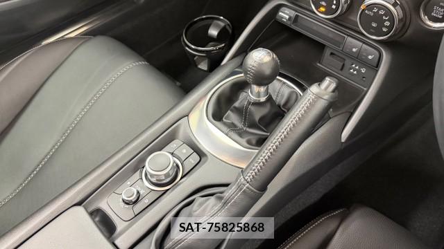 Mazda ROADSTER 2022-04 8282033-13