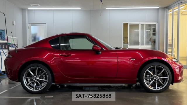 Mazda ROADSTER 2022-04 8282033-3