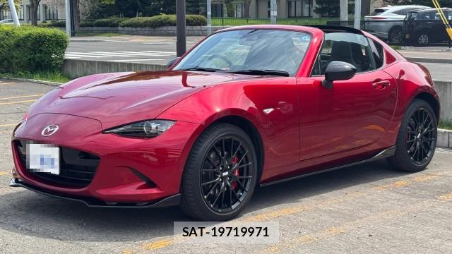 Mazda ROADSTER 2023-04 8282365-0