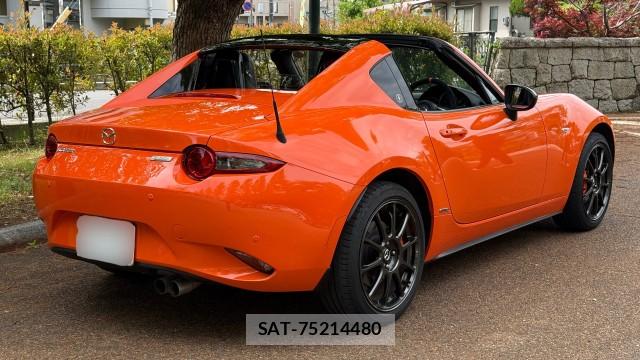 Mazda ROADSTER 2019-09 8282372-9
