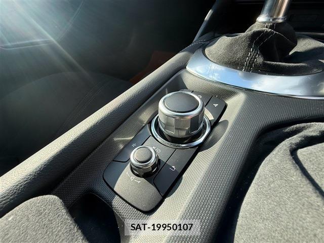 Mazda ROADSTER 2024-09 8284446-17