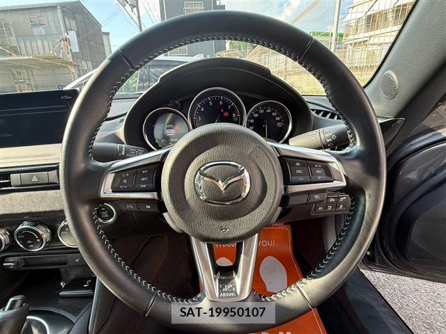 Mazda ROADSTER 2024-09 8284446-7