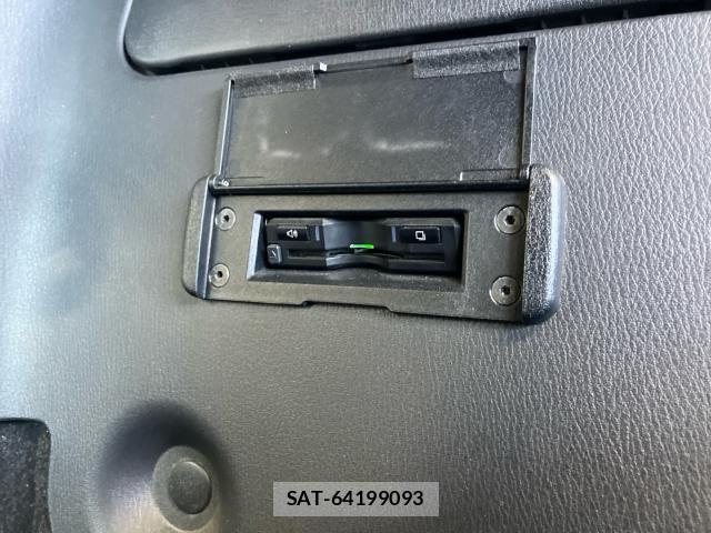 Mazda ROADSTER 2018-11 8277769-5