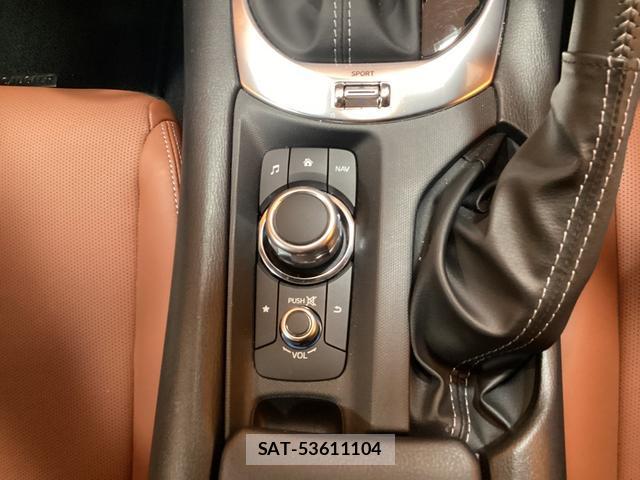 Mazda ROADSTER 2023-08 8280104-12