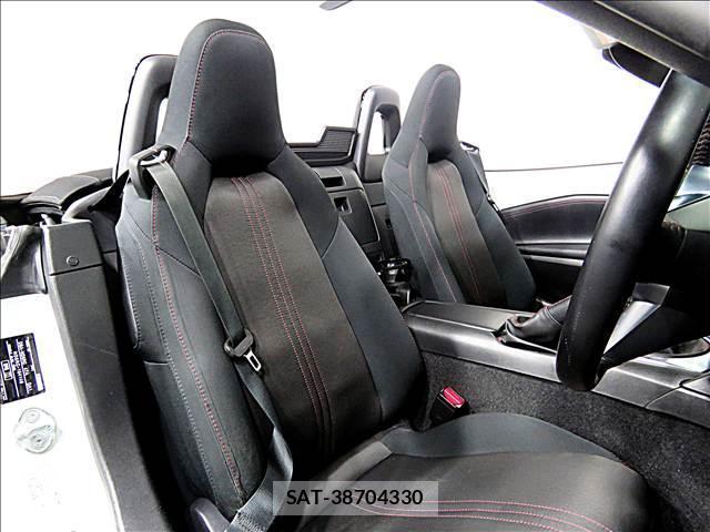 Mazda ROADSTER 2015-07 8281229-11