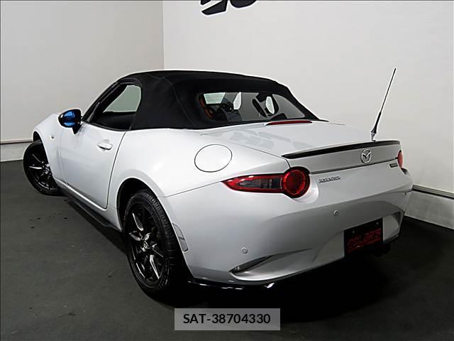 Mazda ROADSTER 2015-07 8281229-3