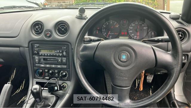 Mazda ROADSTER 1999-03 8282394-15
