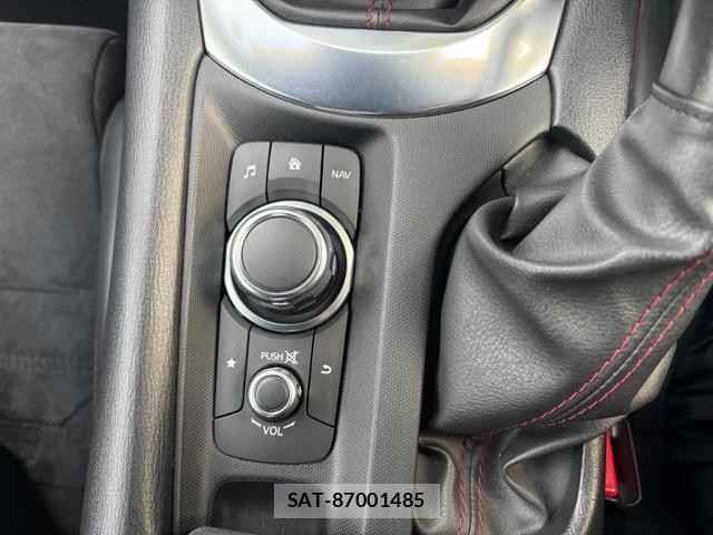 Mazda ROADSTER 2017-06 8284048-11