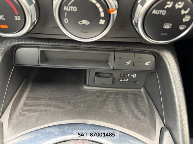 Mazda ROADSTER 2017-06 8284048-3