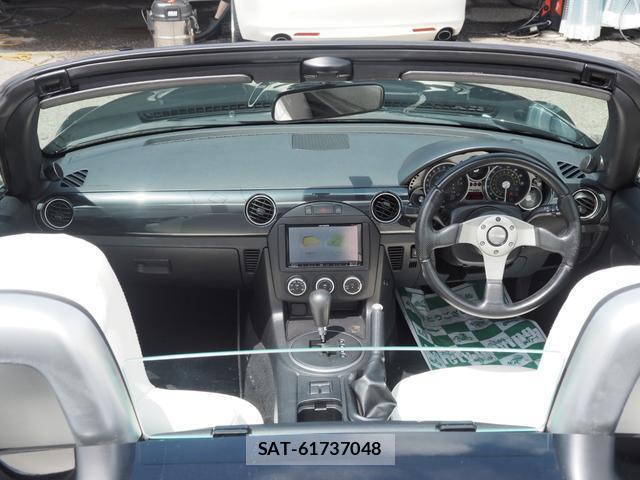 Mazda ROADSTER 2014-09 8284161-1