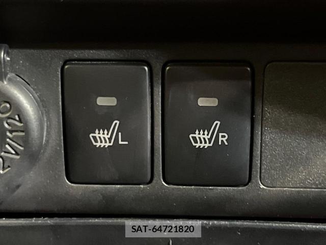 Toyota ROOMY 2021-04 8276772-6