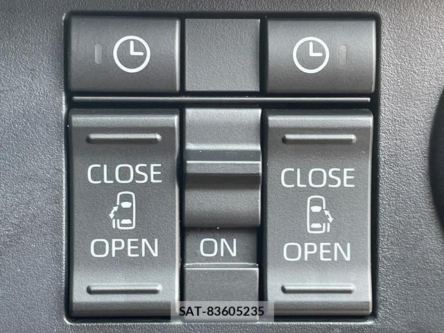 Toyota ROOMY 2021-08 8277307-6